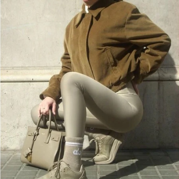 ✨ High Waist Airlift Legging - Picture 10 of 10